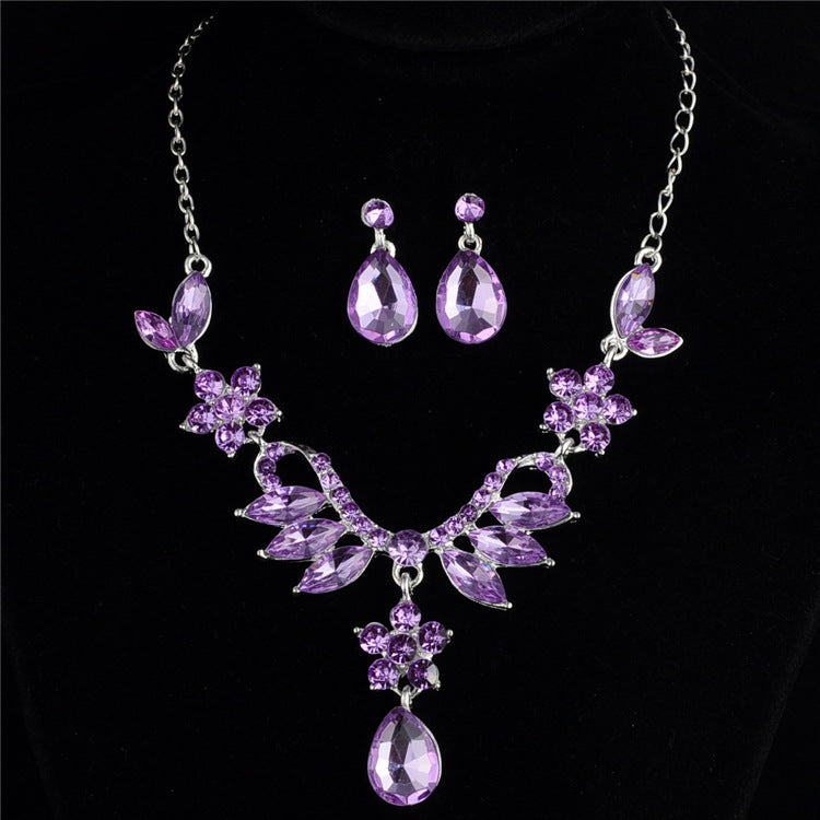 Set di collana e orecchini da sposa in lega con dettagli in diamanti, gioielli da matrimonio di Valstrend shop
