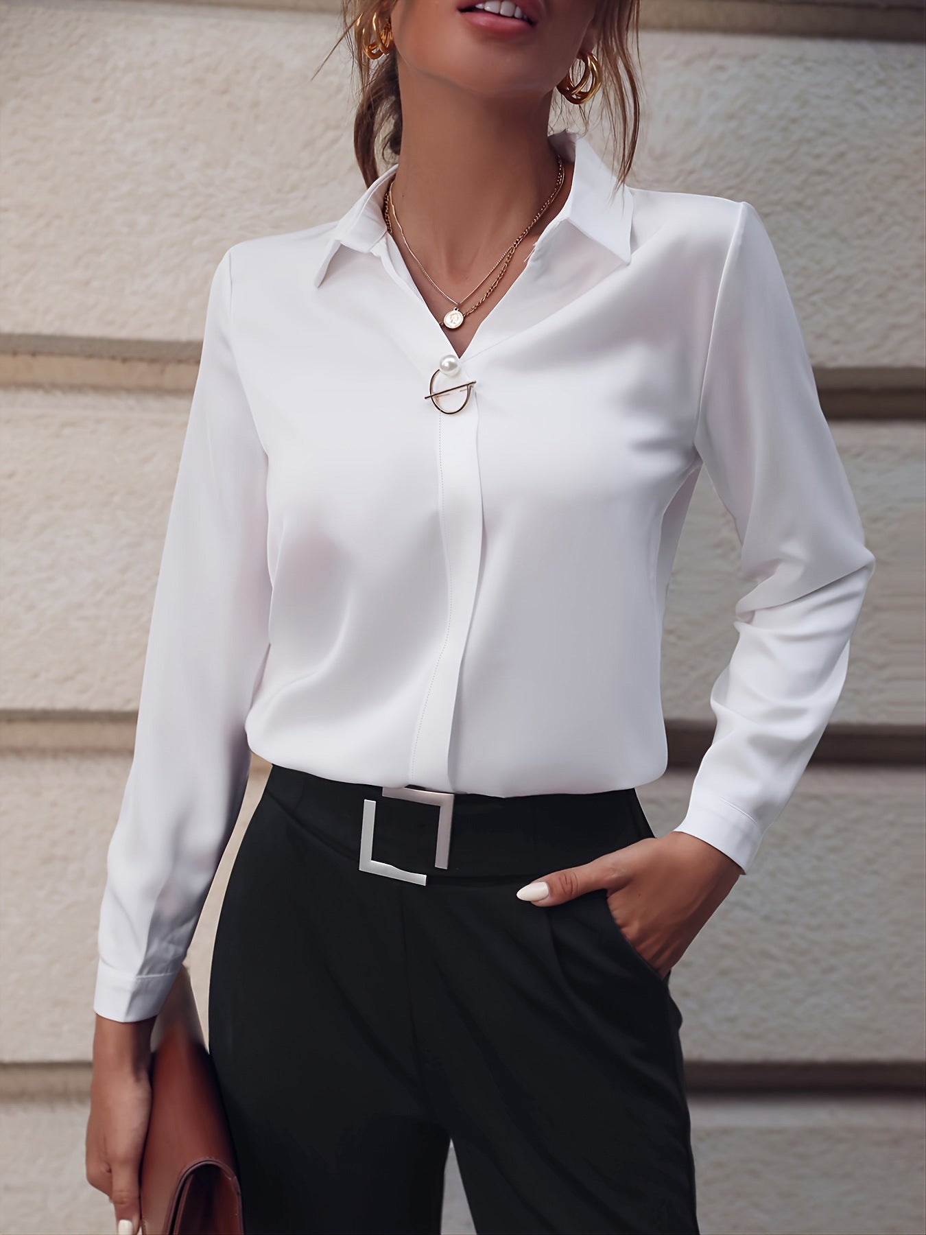 Camicia donna Valstrend, a maniche lunghe, semplice e versatile, in tessuto solido di lunghezza media, taglia plus size.