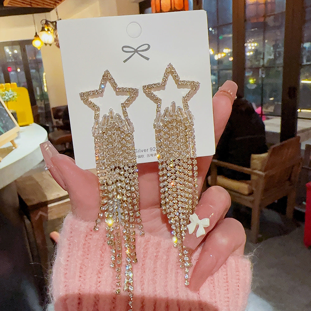 Orecchini in argento sterling con perle di lusso, stile elegante e raffinato, design leggero e sofisticato, marca Valstrend.