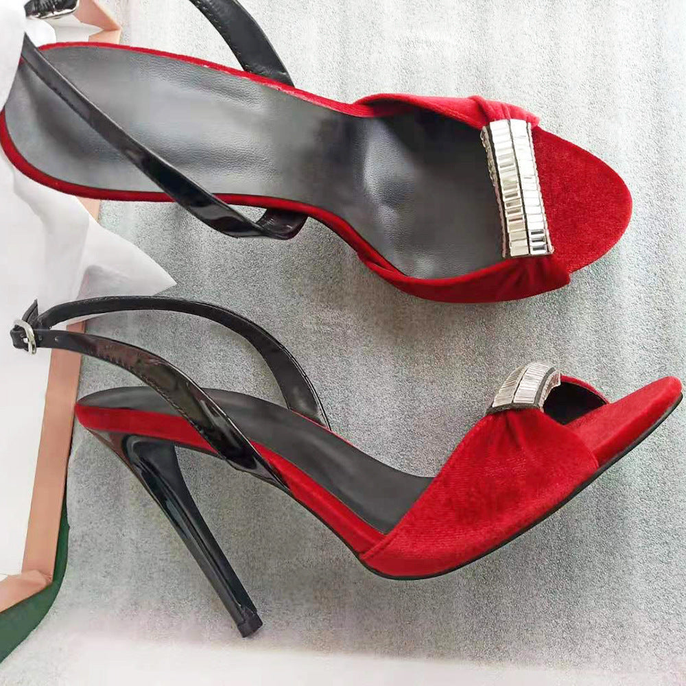 Sandali Valstrend con tacco alto in velluto nero e rosso, decorati con strass, stile europeo e americano.