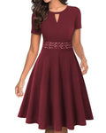 Vestito elegante da donna Valstrend con pizzo ricamato, stile raffinato e tessuto morbido, perfetto per occasioni speciali.