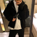 Maglione in cotone stile retrò lazy, spesso e trendy, di marca Valstrend shop, mostra il tessuto morbido e il design casual.