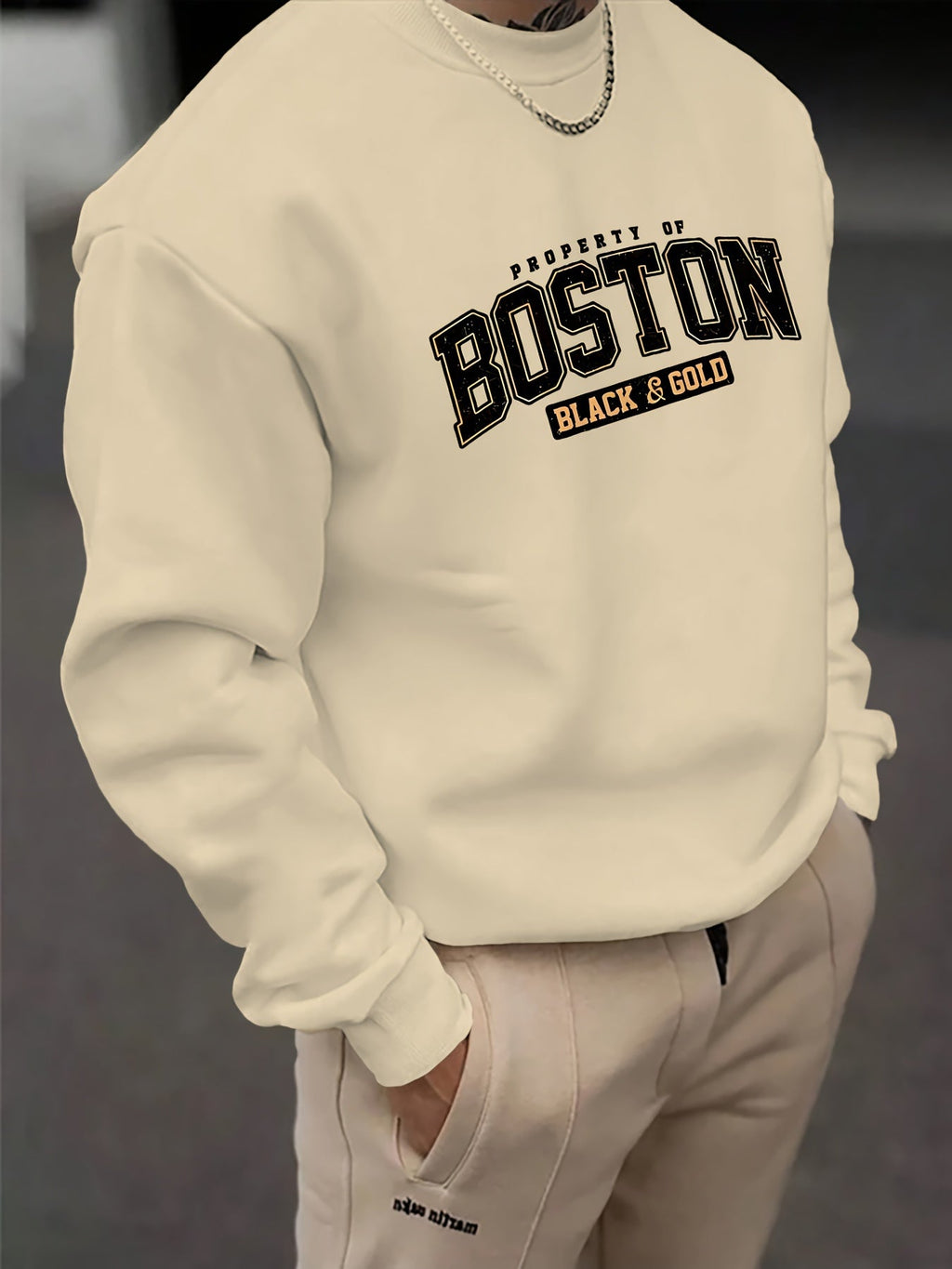 Felpa lunga da uomo Valstrend, comoda con collo rotondo e stile sporty, ideale per sport all'aperto e tutte le stagioni.