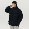 Giacca uomo in camoscio imbottita in cotone antivento Valstrend, stile caldo e resistente, con cappuccio e chiusura a zip.