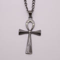 Collana con ciondolo a croce in acciaio inossidabile lucido dallo stile egizio antico, con amuleto ricco di dettagli, di Valstrend.