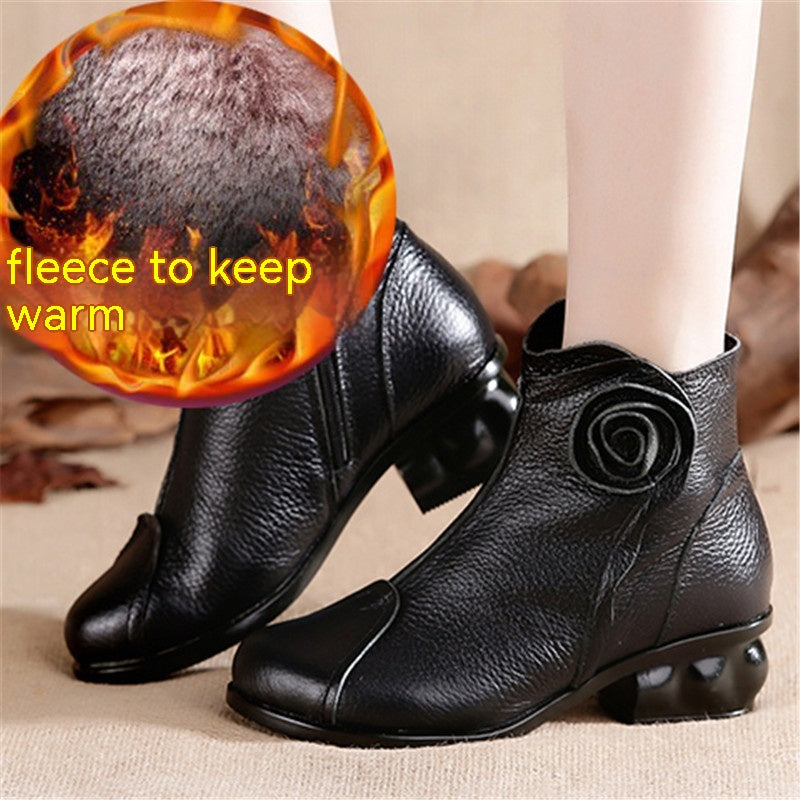 Stivaletti femminili Valstrend in stile etnico con fodera in pile, materiali vintage per calore e retenzione termica, dettagli eleganti.