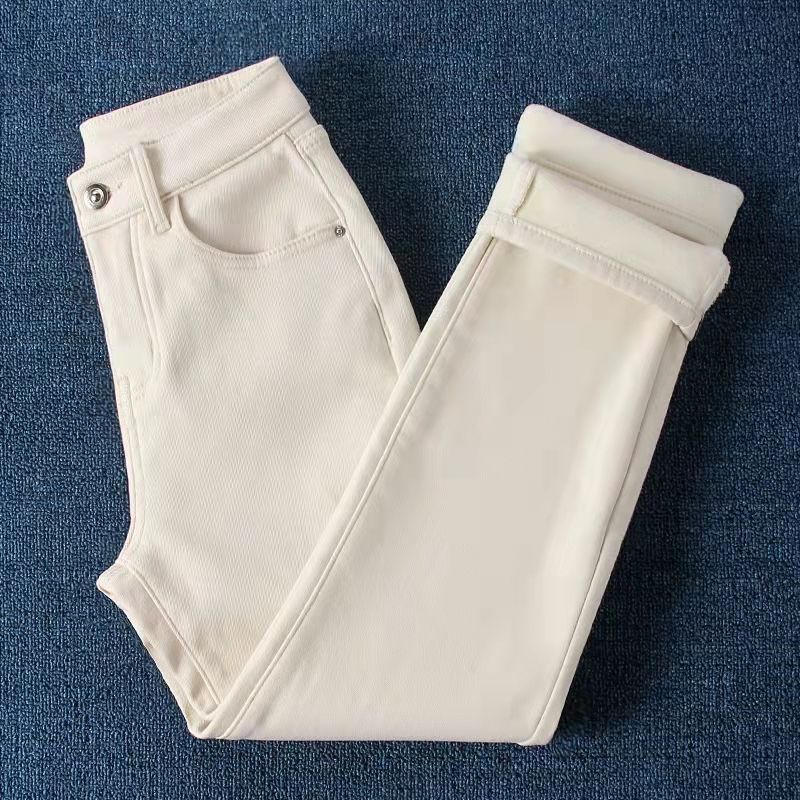 Pantaloni invernali a vita alta, larghi e imbottiti, in tessuto spesso, di marca Valstrend, perfetti per il freddo.