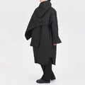 Giacca lunga in cotone con collo a sciarpa trendy, motivo a rombi trapuntato e stile loose, marca Valstrend.