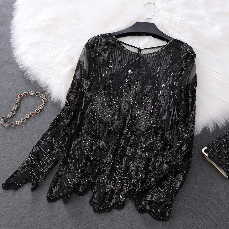 Top slim fit con maniche lunghe, decorato con perline e paillettes in pizzo trasparente, taglia plus di Valstrend.