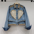 Giacca corta in denim con perline e dettagli in stile heavy industry, marca Valstrend, vista frontale.