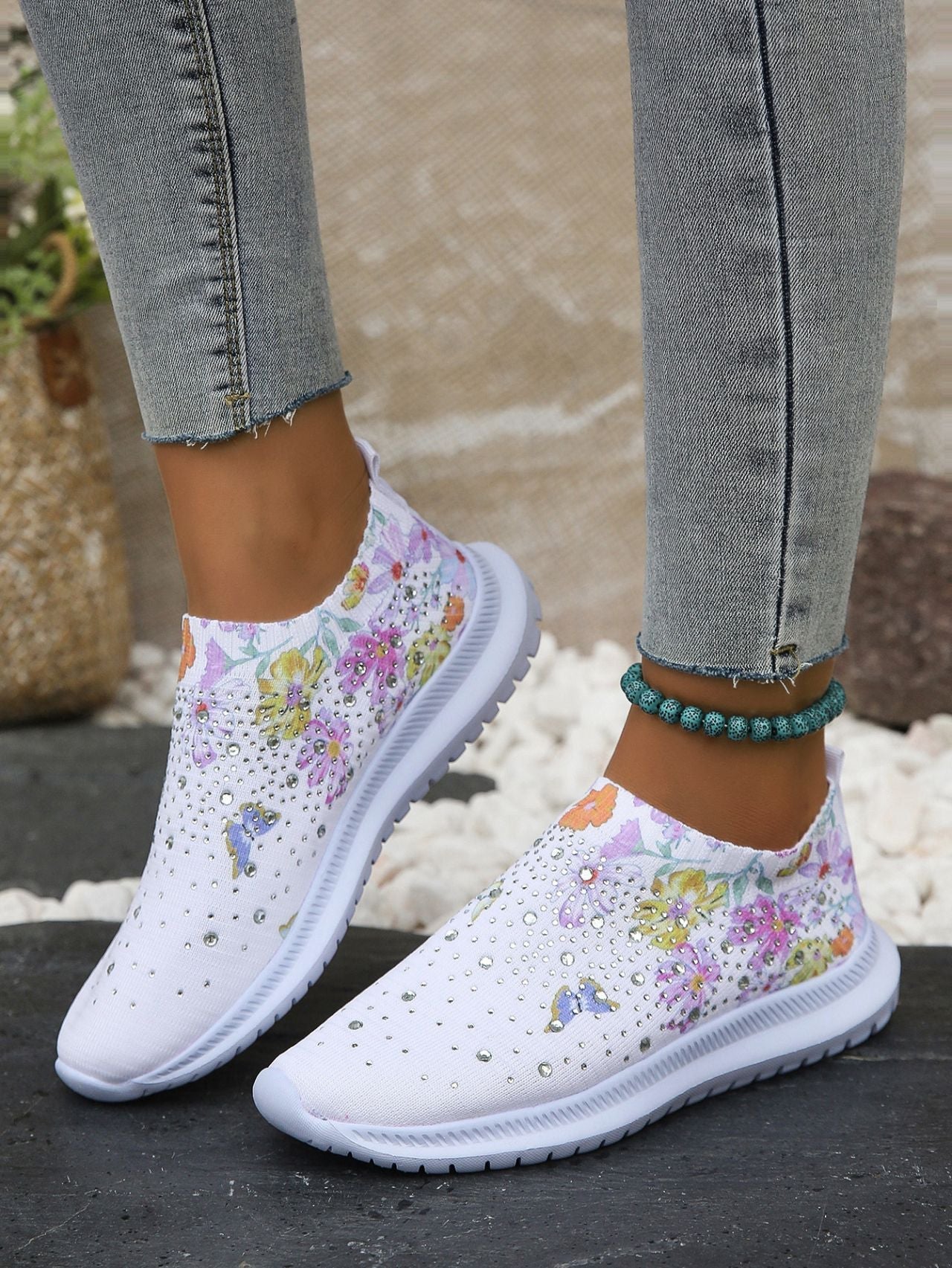 Scarpe da corsa da donna Valstrend con stampa floreale colorata, suola antiscivolo e design comodo per l’attività sportiva.