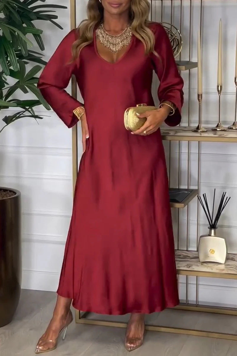 Vestito donna Valstrend a maniche lunghe con scollo a V, colore solido, perfetto per l'autunno, stile elegante e casual.