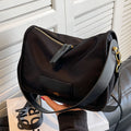 Borsa a tracolla singola di grande capacità e stile, Valstrend, design versatile e moda moderna, in mostra con dettagli visibili.