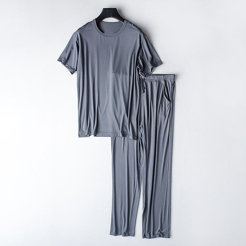 T-shirt a maniche corte e pantaloni larghi leggeri da estate, abbigliamento casual e sportivo, in stile relax e homewear Valstrend.