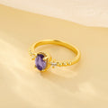 Anello in ametista femminile con design speciale, gioiello Valstrend con pietra viola e dettagli eleganti.