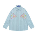 Camicia lunga a righe verticali, stile street americano, con ricami cartoni, maniche lunghe, collo a lancia, vestibilità casual larga.
