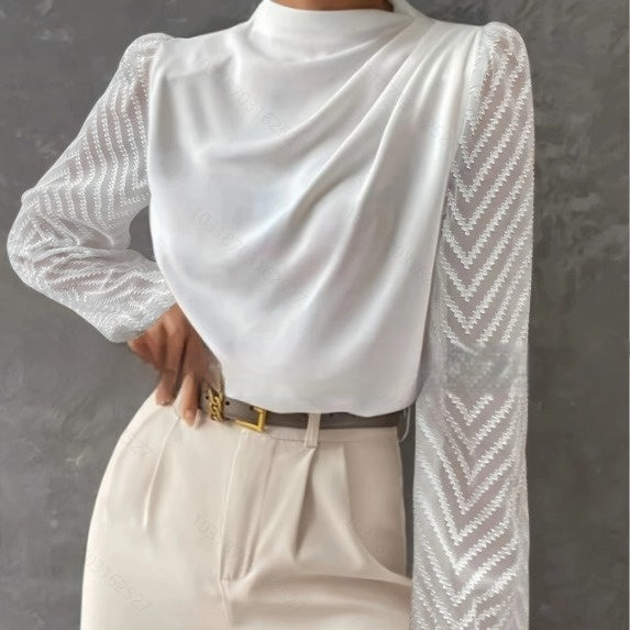 Camicia casual donna Valstrend in tessuto leggero, con collo a V e maniche lunghe, ideale per look relax e quotidiani.