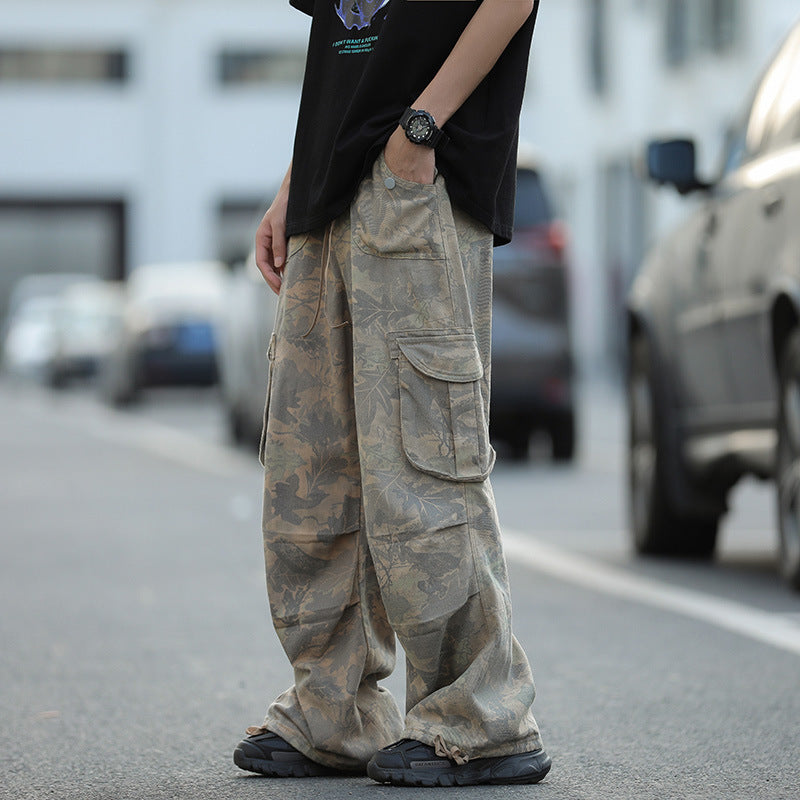 Pantaloni da lavoro camouflage da uomo Valstrend, con gamba larga e tasche robuste, ideali per lavori all'aperto e attività all'aperto.
