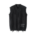 Maglione gilet ricamato stile americano di Valstrend, dettaglio decorativo e tessuto caldo, vista frontale del maglione.