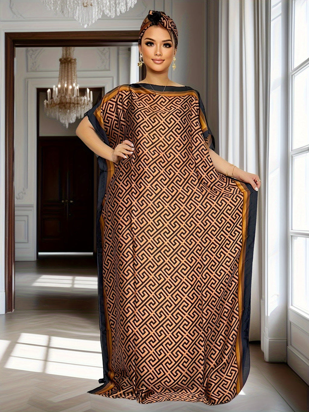 Abito kaftano a stampa totale per taglie forti, vestito lungo elegante con maniche a pipistrello, moda donna Valstrend.