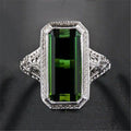 Anello da donna Valstrend con smeraldo naturale, ideale per feste, matrimonio o regalo di compleanno, stile elegante e raffinato.