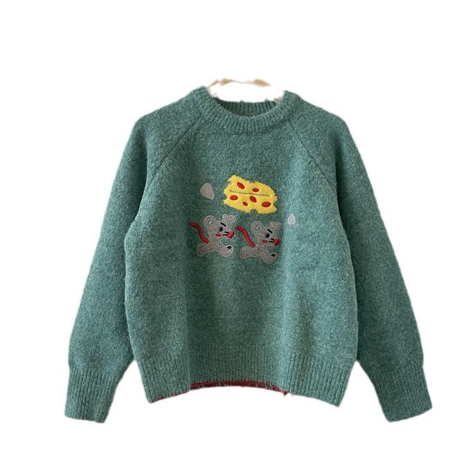 Maglione corto verde spesso da donna di Valstrend, girocollo e tessuto morbido, ideale per look casual e autunnali.
