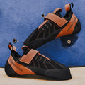 Scarpe da arrampicata leggere e resistenti da uomo Valstrend, con suola aderente e robusta per allenamento competitivo.