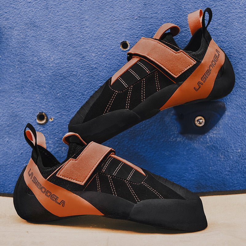 Scarpe da arrampicata leggere e resistenti da uomo Valstrend, con suola aderente e robusta per allenamento competitivo.