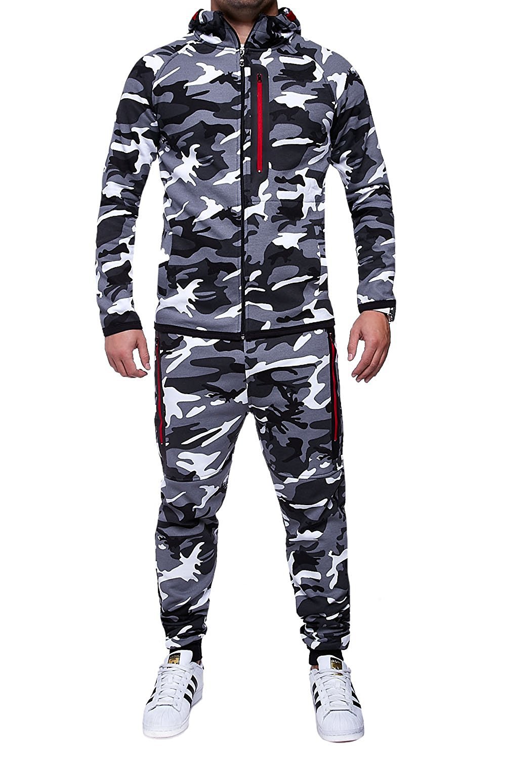 Felpa camouflage sportiva Valstrend, felpa con cappuccio e pantaloni coordinati in tessuto sportivo.
