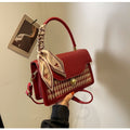 Borsa piccola a tracolla in tessuto di lana con texture, forma quadrata e dettagli eleganti, brand Valstrend shop.