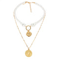 Collana multi-strato Valstrend con perle, forma di moneta regina dorata, con ciondini a perline per donna