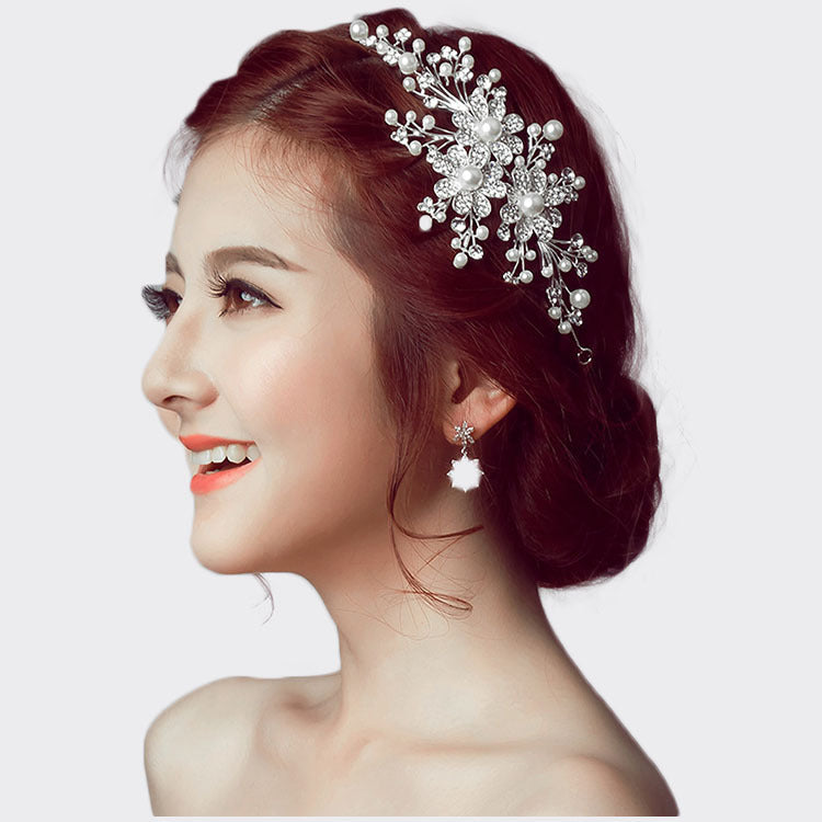 Coroncina da sposa Valstrend con fiori e dettagli in lega di diamante, accessori per capelli e gioielli da matrimonio.