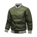 Giacca da lavoro unisex Valstrend per uomo e donna, stile trendy e casual, indossata da una coppia.