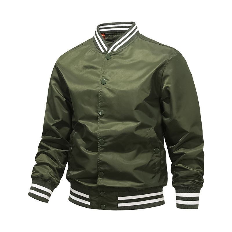 Giacca da lavoro unisex Valstrend per uomo e donna, stile trendy e casual, indossata da una coppia.