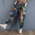 Jeans donna retrò ampi e morbidi Valstrend con stampa colorata, taglie forti e stile casual, visibili in primo piano.