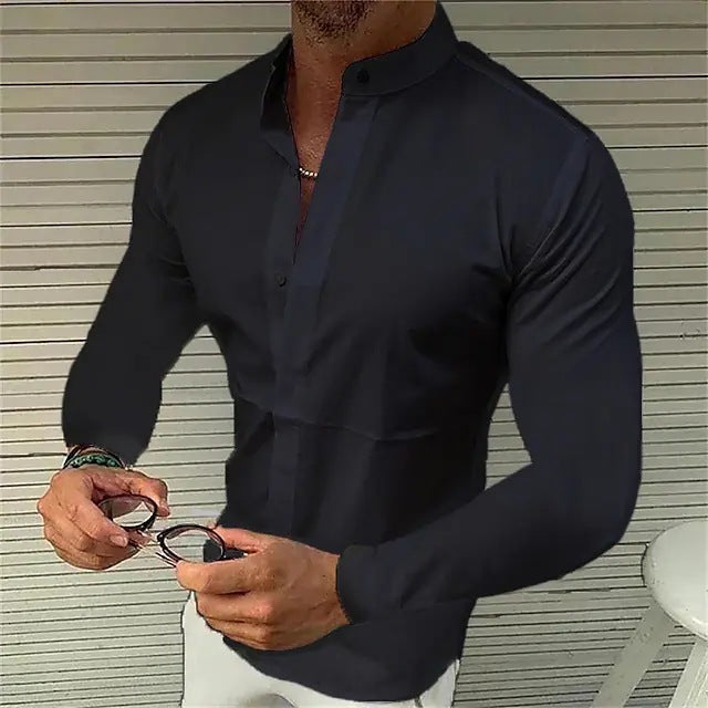 Camicia da uomo Valstrend in pura seta sintetica colorata, mostra il tessuto lucido e il taglio elegante.