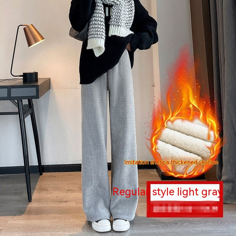 Pantaloni larghi in pelle di agnello spessa da donna, ideali per autunno e inverno, di marca Valstrend, mostrati in immagine.