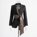 Cappotto snellente aderente in vita per donna, vestibilità slim, tessuto elegante, con chiusura frontale, marca Valstrend shop