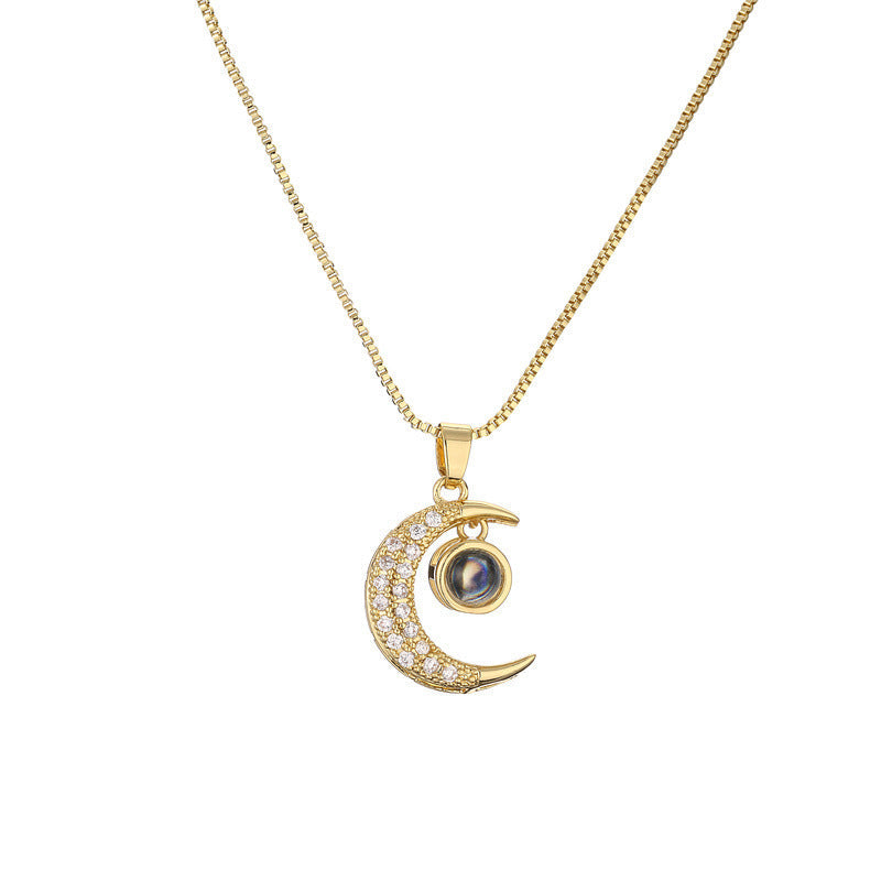 Collana con pendente a forma di luna in zirconi stile europeo e americano, lusso leggero, marca Valstrend.