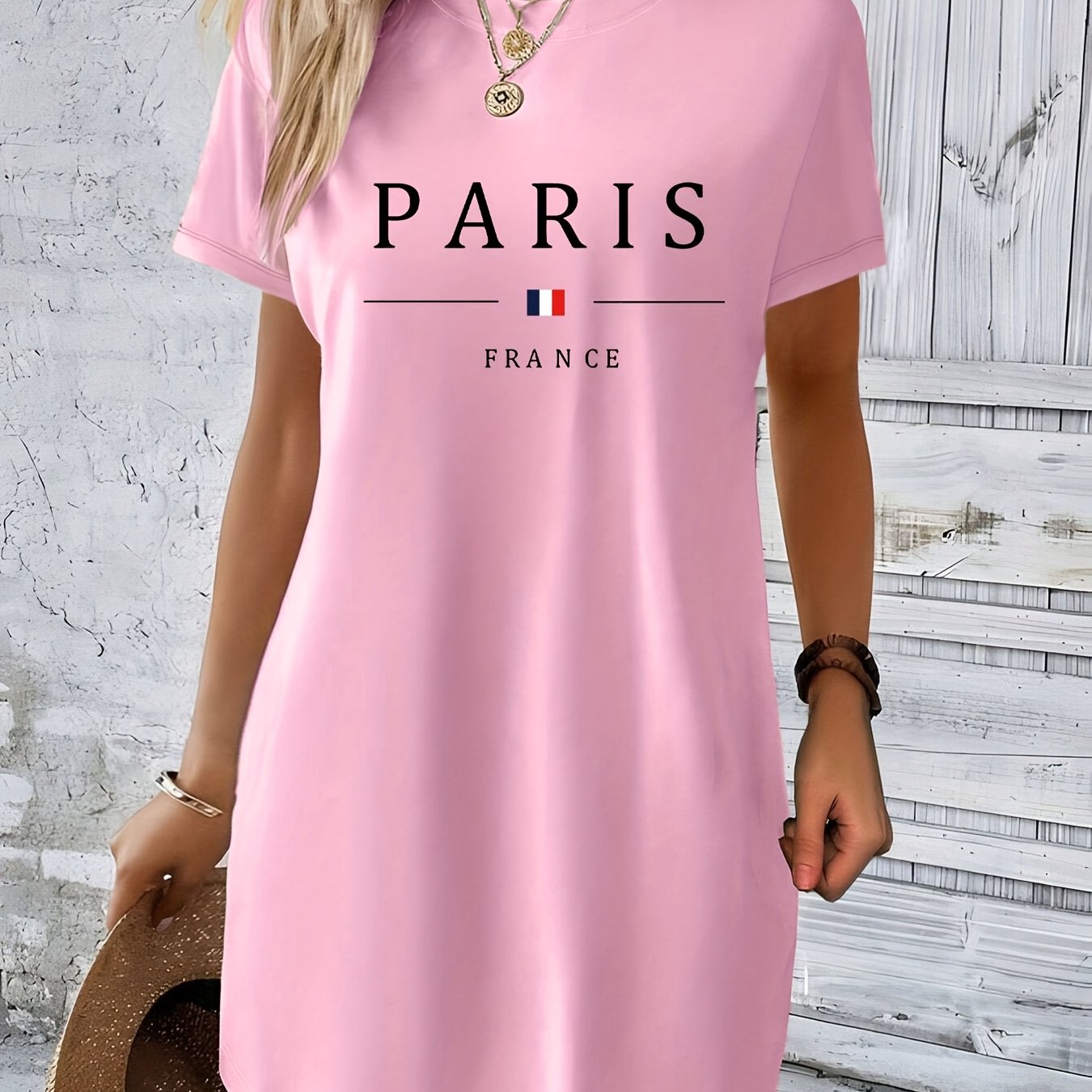 Vestito T-shirt casual donna Valstrend con stampa PARIS, nero e bianco, collo rotondo, maniche corte, tessuto elasticizzato.