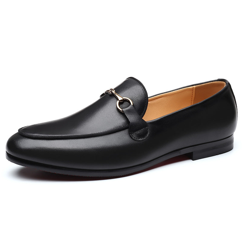 Scarpe slip-on stile coreano Valstrend per uomo giovane, casual e alla moda, con design semplice e confortevole.