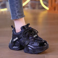 Scarpe donna casual sportive platform Valstrend, calzature moda femminile con suola rialzata e design comodo e trendy
