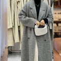 Cappotto da donna Valstrend in velluto di cammello baby, doppio strato, stile semplice e versatile, fronte con chiusura e tasche.
