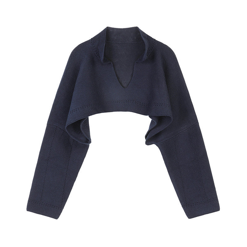Maglione con scollo a bavero, vita alta e crop top di Valstrend, in tessuto morbido e aderente, ideale per look casual e alla moda.