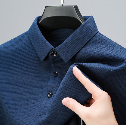 Maglietta polo da uomo Valstrend con collo stampato, bottoni fissi e stile business casual, maniche corte e tessuto comodo.
