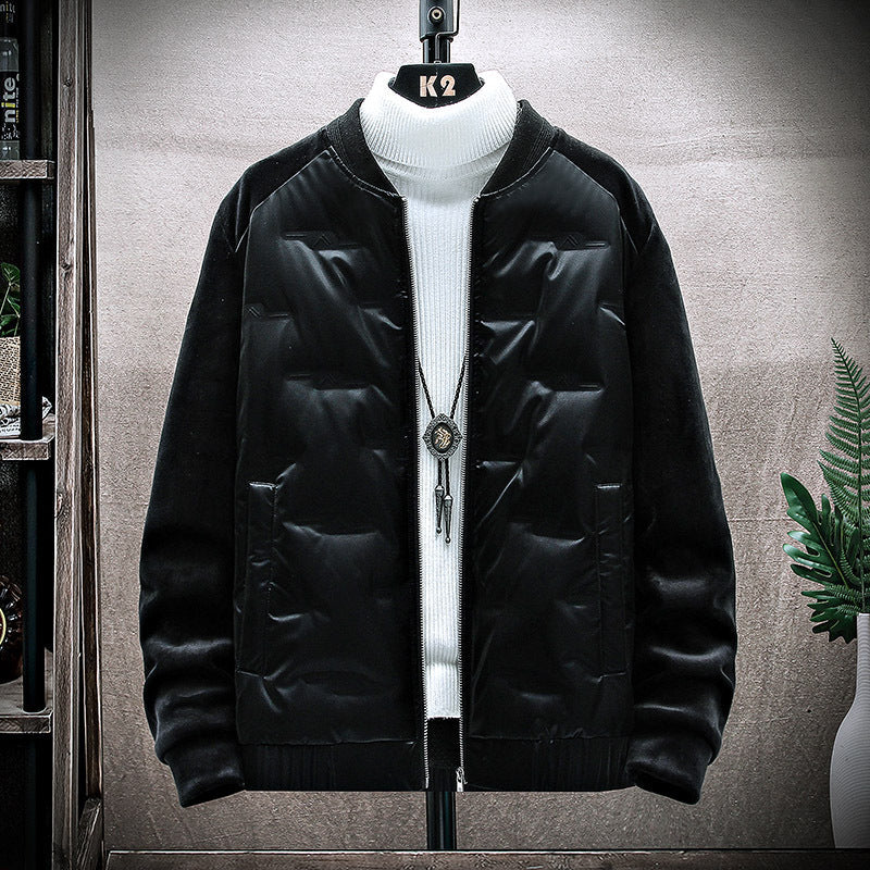 Giacca casual imbottita Valstrend shop in taglia grande, stile pratico e caldo, con cappuccio e chiusura frontale.