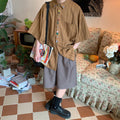 Camicia vintage a righe verticali con ricami, maniche corte, marca Valstrend, stile retrò e dettagli artigianali.