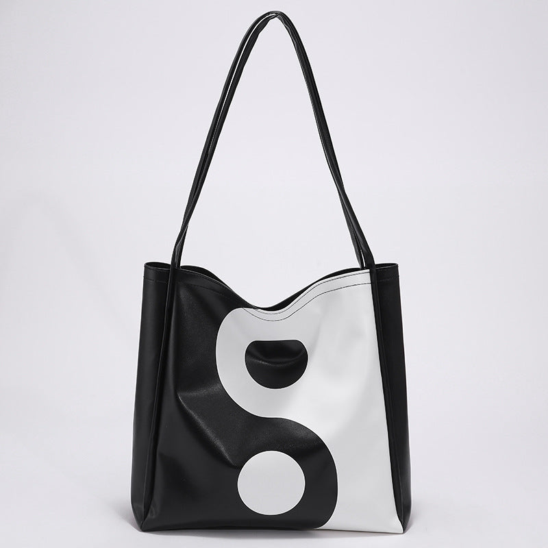 Borsa donna Valstrend semplice a spalla con grande capacità, stile moda femminile, vista frontale con dettagli chiari.