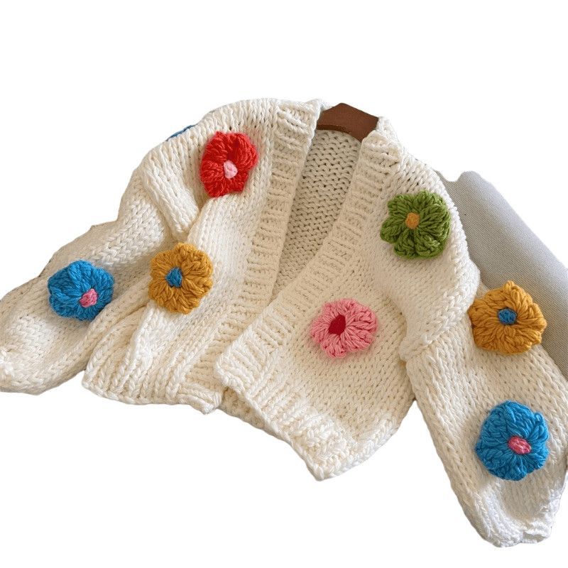 Cardigan femminile Valstrend con motivo floreale tridimensionale, morbido e elegante, ideale per look casual e sofisticati.
