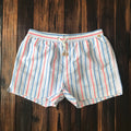 Cintura corta casual da uomo con strisce colorate e fodera, marca Valstrend Shop, mostrata in primo piano.